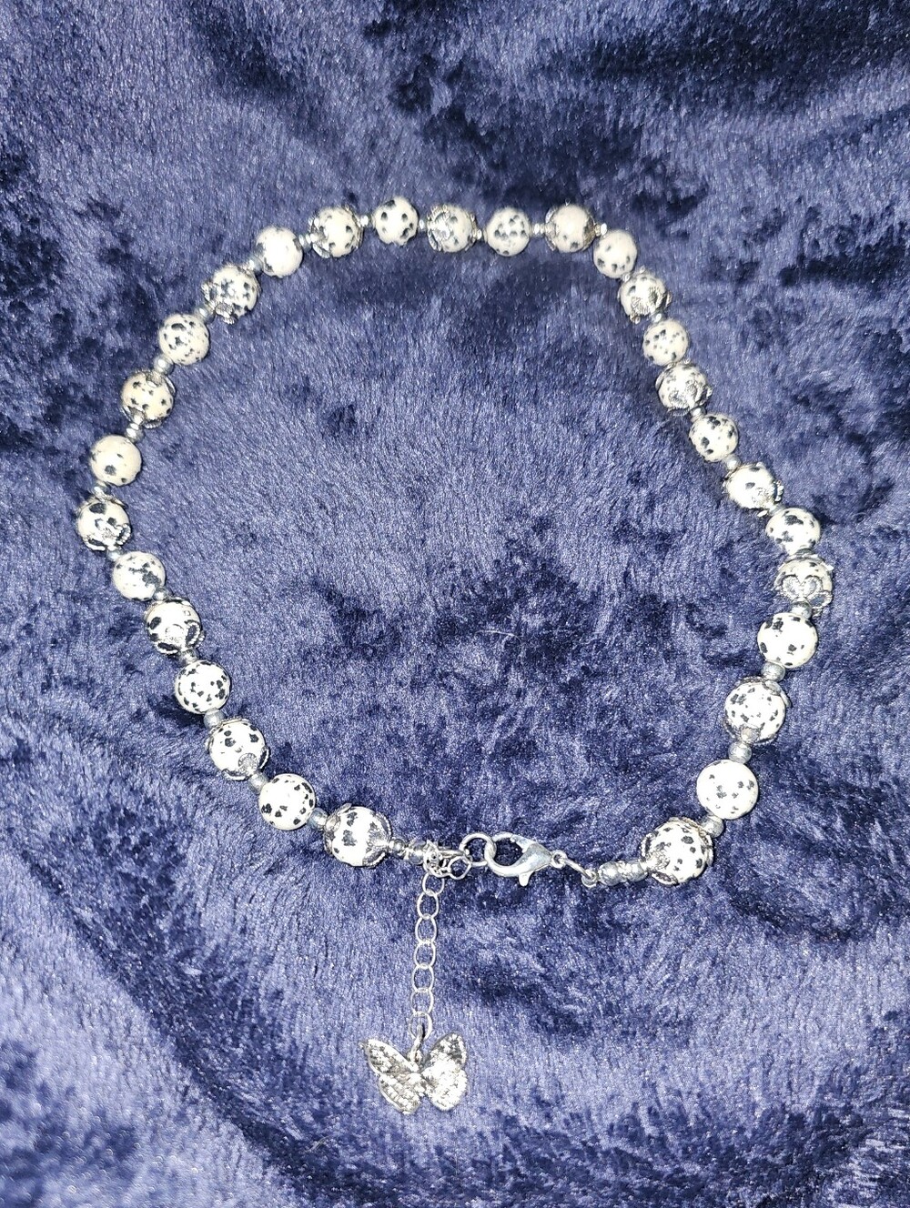 Dalmation Jasper 20 Inch Alloy Necklace, 🦞 Closure, 🦋charm, NIB
